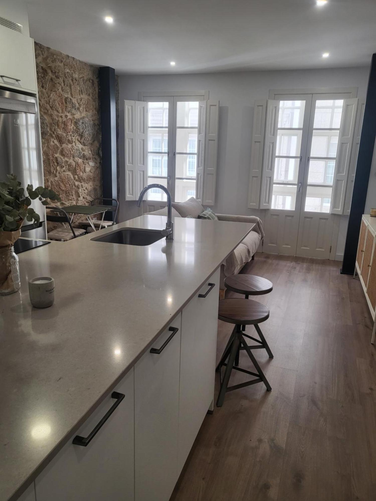 Preciosa Vivienda En El Centro De La Ciudad Apartment โอโกรูญา ภายนอก รูปภาพ